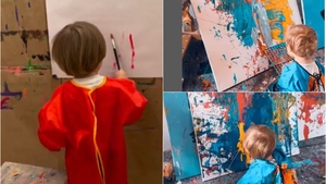 'Micul Picasso', copilul de 3 ani care pictează. Părinții i-au vândut tablourile și acum sunt cercetați de FISC