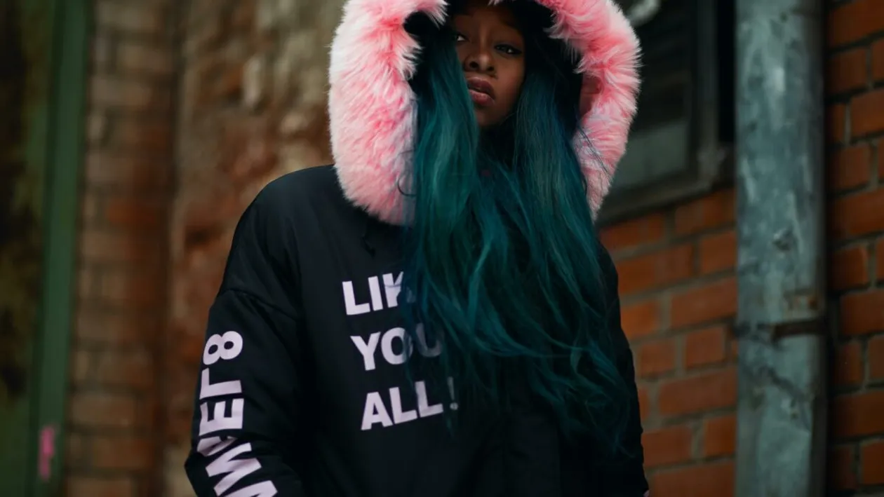 Revoluția părului albastru! Trendul rebel care a cucerit vedetele și internetul