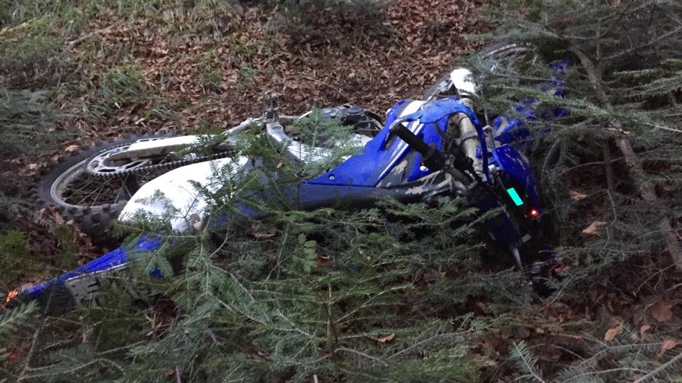 Fiul unui celebru milionar din Romania, la un pas de moarte, dupa ce a ajuns cu motocicleta intr-o rapa!