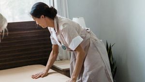 Nepaleză, angajată la un hotel din Maramureș, dată în judecată! A furat din seifurile clienților sume uriașe: cum acționa femeia