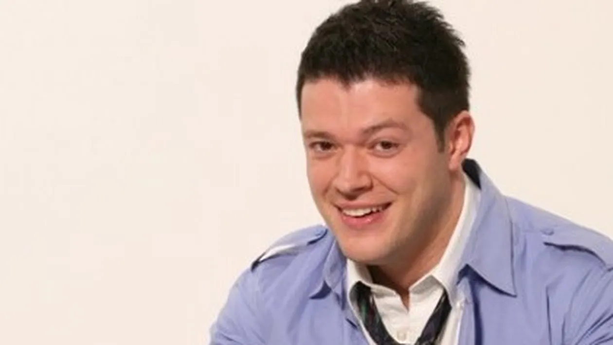 N-o să-ţi vină să crezi cu ce se energizează Victor Slav înainte de a merge la sală! Orice nutriţionist i-ar interzice asta!