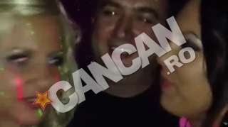 Leo vrea acum doua! S-a distrat in club cu o blonda si cu o bruneta, pe care le-a pus sa se sarute!