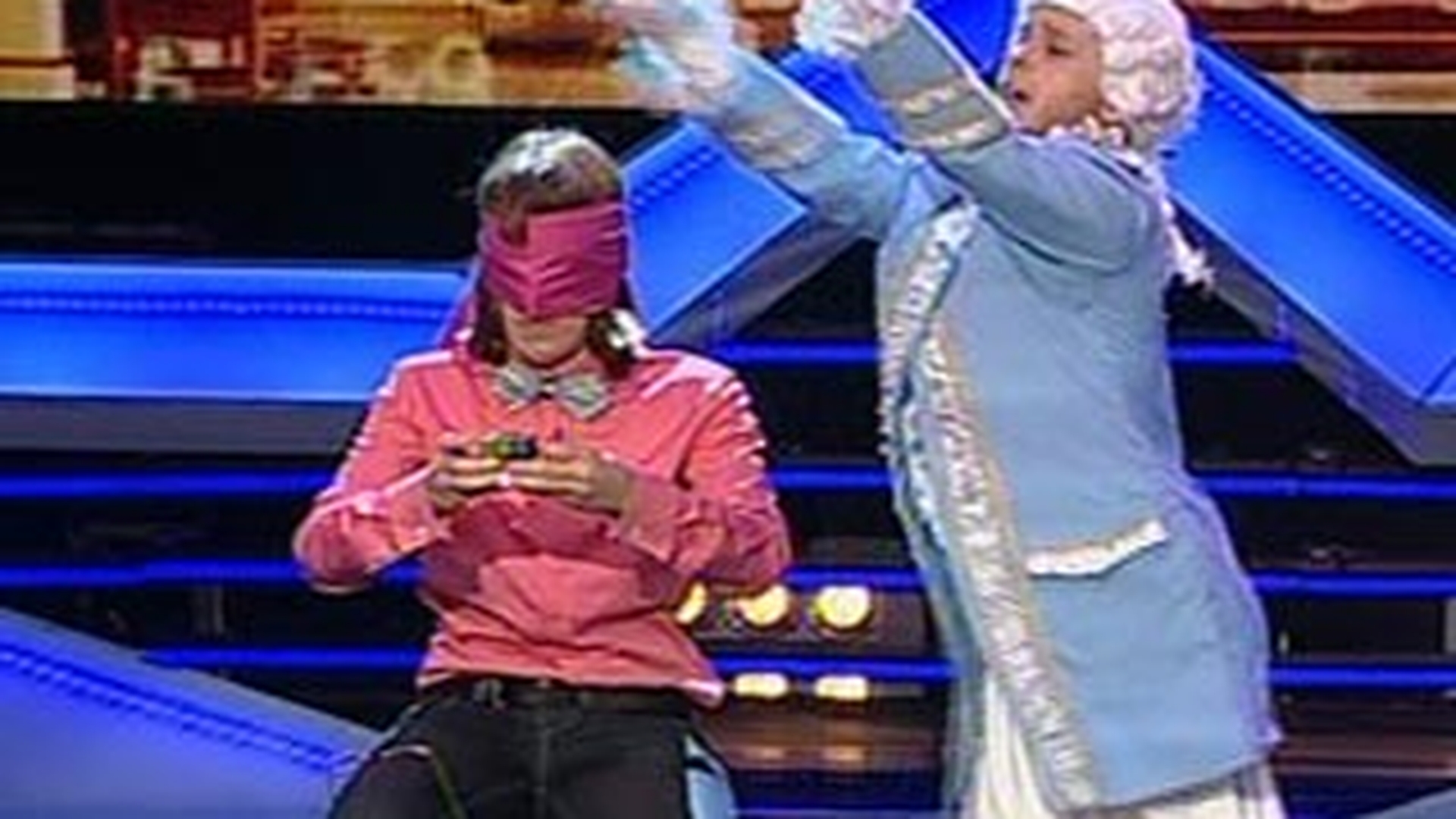 Cancan iti lanseaza provocarea! Tu votezi castigatorul "Romanii au Talent" inainte sa-l afli de la TV