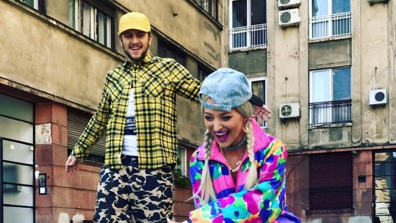 DELIA a dat din nou lovitura alături de... "mama soacră"! Care este adevărul din spatele melodiei "Rămâi cu Bine a.k.a. Rămâi cu mă-ta"