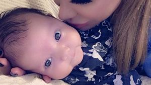 Bianca Drăguşanu şi-a machiat fetiţa de numai două luni: ”I-am făcut sprâncenele!”