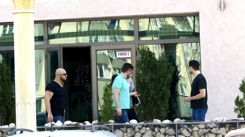 Primele poze “necosmetizate” cu 3rei Sud Est! Sunt imaginile pe care PR-ul lor nu si-ar fi dat OK-ul ca sa fie publicate