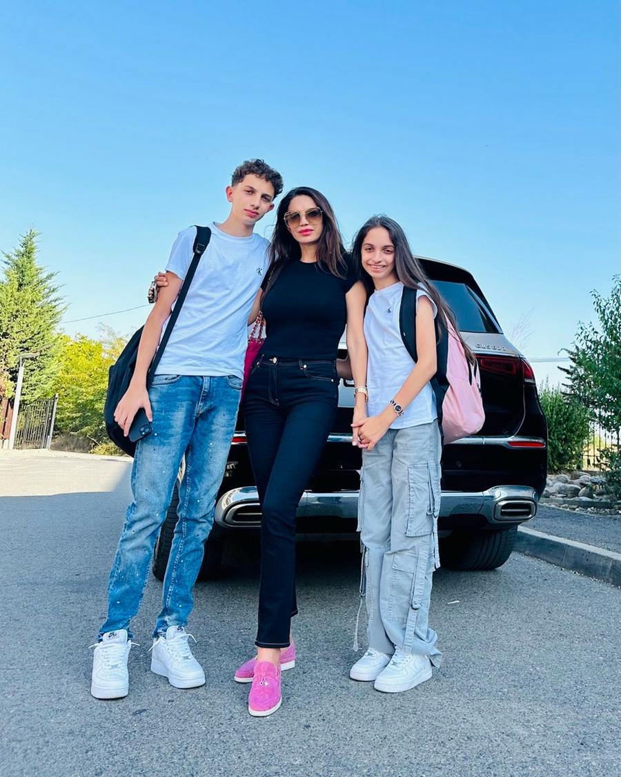 Cristina Spătar și copiii