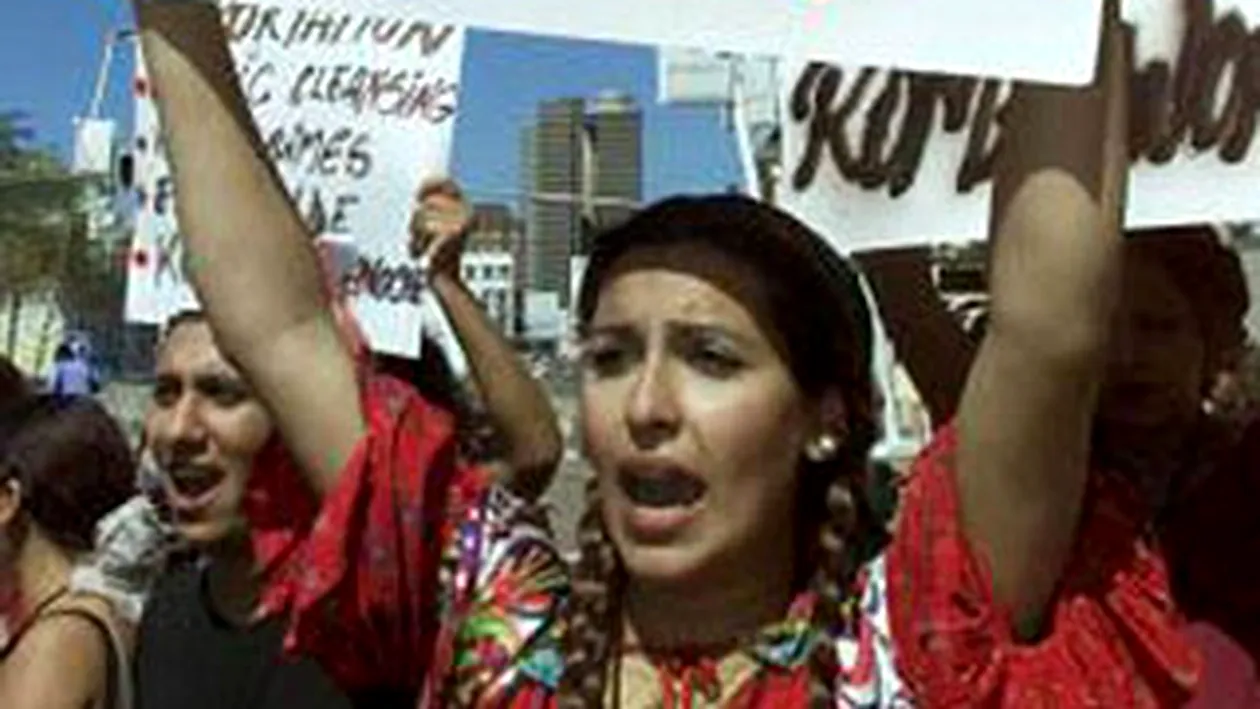 Doi romani militanti pentru drepturile rromilor in Marea Britanie, acuzati de escrocherie