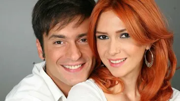 Radu Valcan si Adela Popescu, mai indragostiti ca oricand! Vezi cum se bucura cei doi de vacanta!