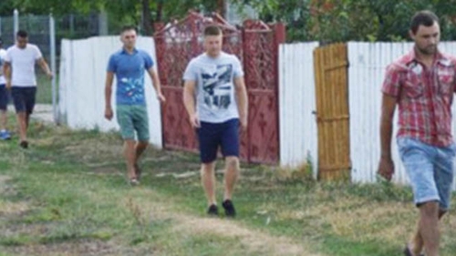 O noua lovitura! Victima celor sapte violatori, AMENINTATA cu MOARTEA! A incercat sa dea cu masina peste ea si..