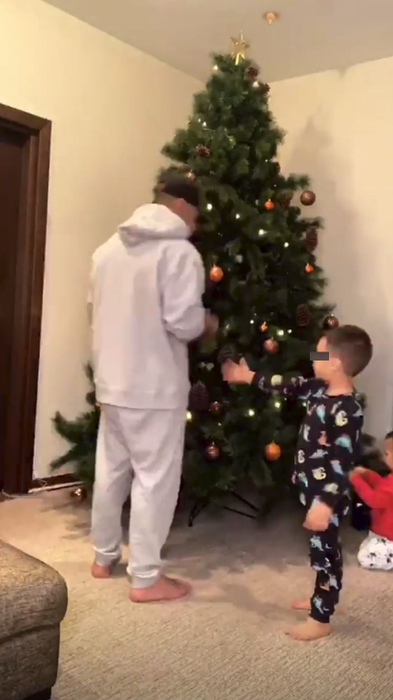 Familie de vis! Ce au făcut Alex Velea și Antonia cu două săptămâni înainte de Crăciun. Totul are legătură cu Dominic și Akim