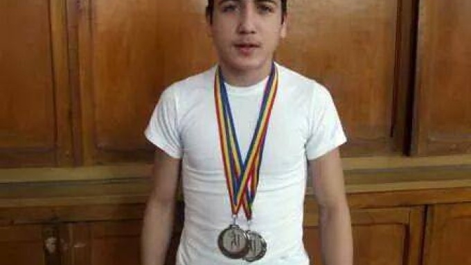 Campania "Un dar, un zambet, o speranta" l-a ajutat pe campionul de box din Constanta sa aiba un Craciun fericit!