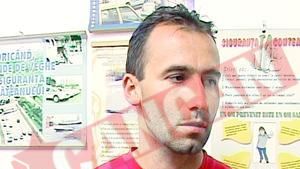 Politist batut de doi arbitri