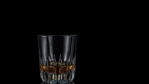 Cu cât s-a vândut cel mai scump whiskey din lume. Este o sumă uriașă