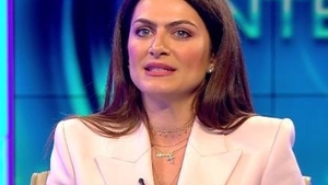 Alexandra Nechita s-a întors în România. ”Micuţa Picasso” este o femeie în toată firea