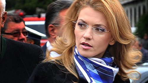 “Are multe restricţii! Dacă face asta riscă să…“Adevăratul motiv pentru care şefa PNL şi-a anunţat retragerea!