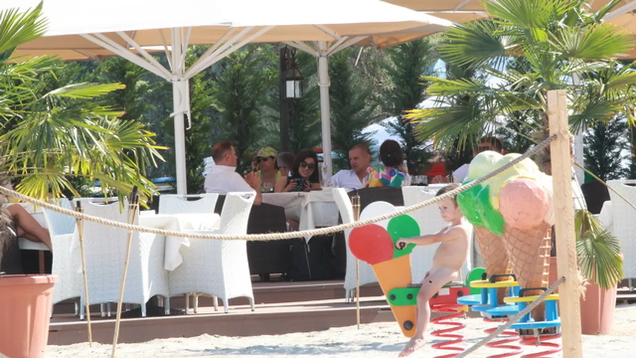 S-a despartit de Raluca Lazarut, dar o cauta in alte femei! Vezi catde bine seamana actuala iubita a lui Tiberiu Irimia cu fosta!