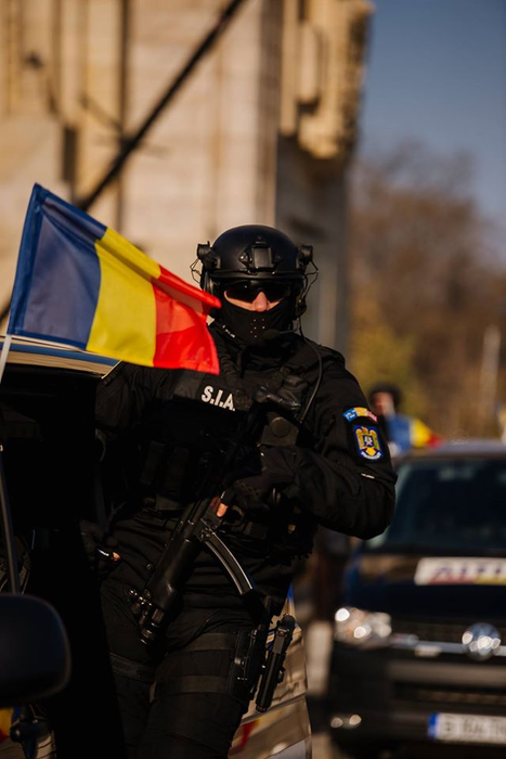 Polițiștii și procurorii au făcut mai multe percheziții în acest caz