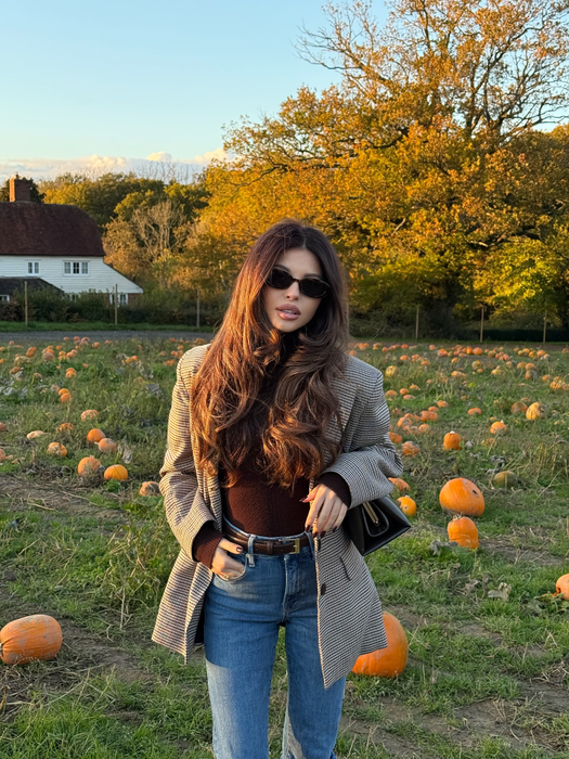 Valerie Lungu, acuzată că și-a “umflat” contul de Insta cu boți! Influencerița le-a închis gura cârcotașilor: “Pot să fiu și eu ca Marilu și să mă cert cu Alex”