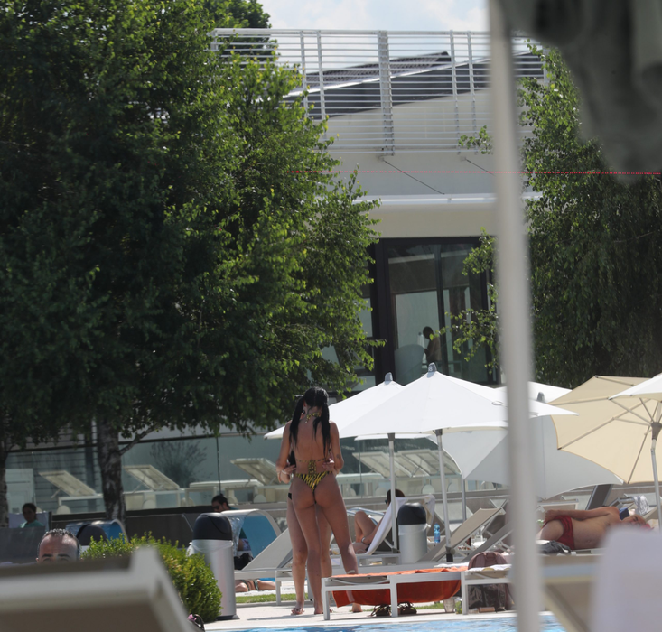 Raluca Silea, apariție de senzație la piscină