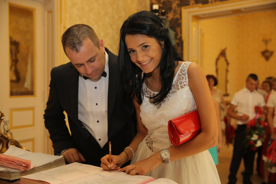 Diana de la ”Insula iubirii” împreună cu fostul soţ, la cununia civilă