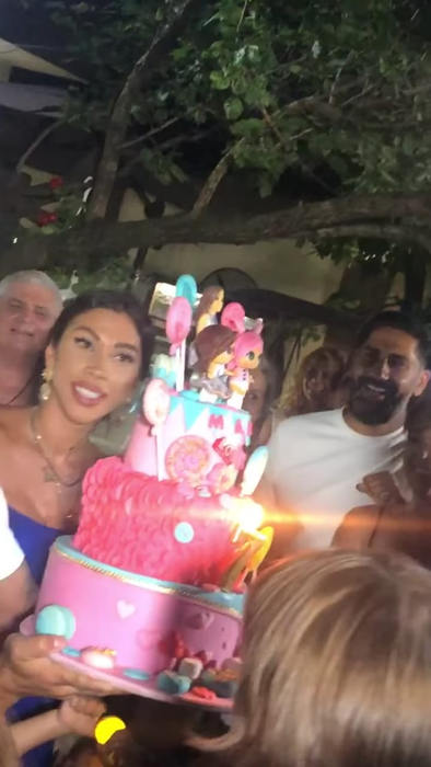 Imaginile momentului în showbiz! Connect-R și Misha, filmați în ipostaze tandre la 1 an de la anunțul divorțului! Andra i-a dat de gol