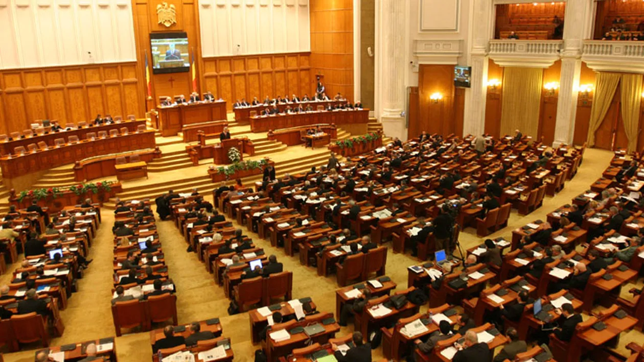Parlamentarii si-au votat pensiile! Vezi cat bani si-au dat alesii si ce se va intampla in continuare