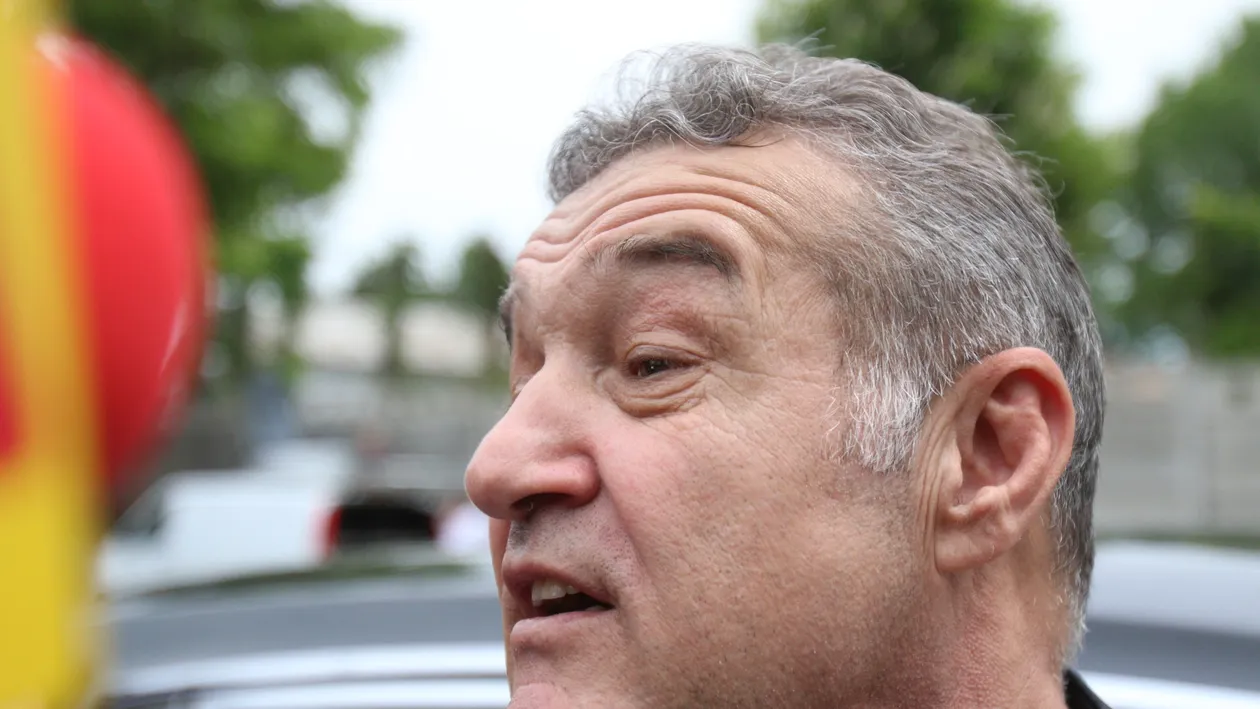 Cat de mult l-a schimbat puscaria! Ipostaza emotionanta in care a fost surprins Becali, cand credea ca nu-l vede nimeni!