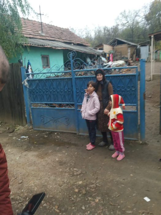 Străbunica a refuzat în ruptul capului să-i dea pe copii în plasament, după ce, pentru părinți și bunici, deveniseră o povară prea mare