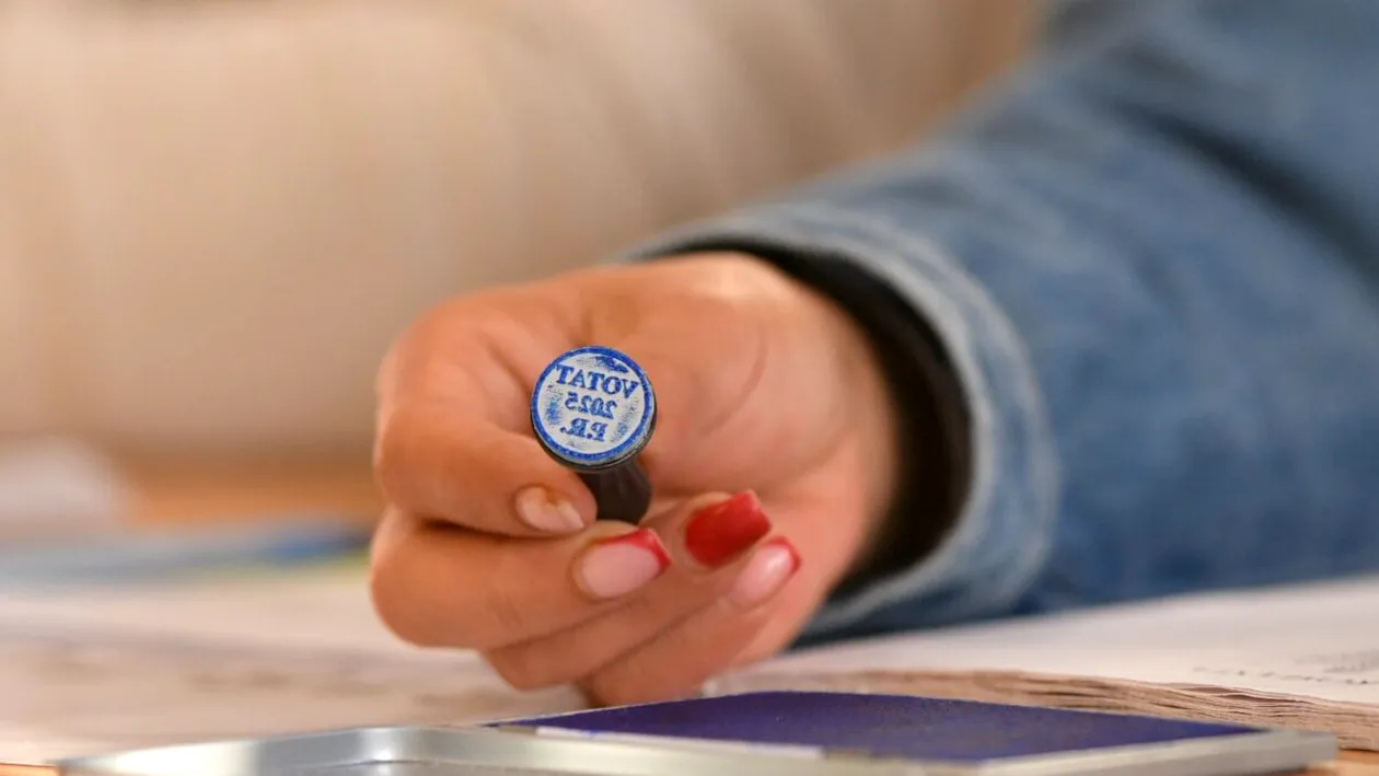 Rezultate parțiale Diaspora | George Simion și Nicușor Dan merg în turul II al alegerilor prezidențiale