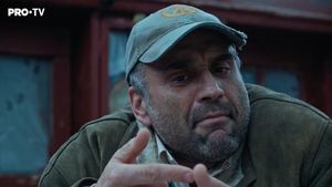 Câți bani îi dă Pro Tv lui Adrian Văncică, Celentano din Las Fierbinți. Bețivul satului încasează o sumă considerabilă pentru fiecare episod