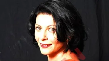 Uite ce caine haios are Elena Carstea!