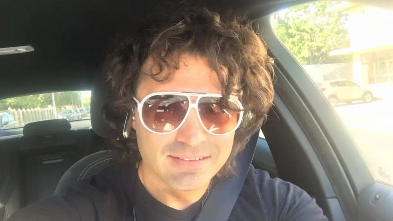 PEPE şi-a schimbat look-ul! Cum au reacţionat prietenii când au văzut că...