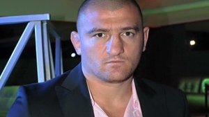 CĂTĂLIN MOROŞANU l-a pus la zid pe MIHAI TRĂISTARIU, după ce acesta şi-a etalat ”bărbăţia”