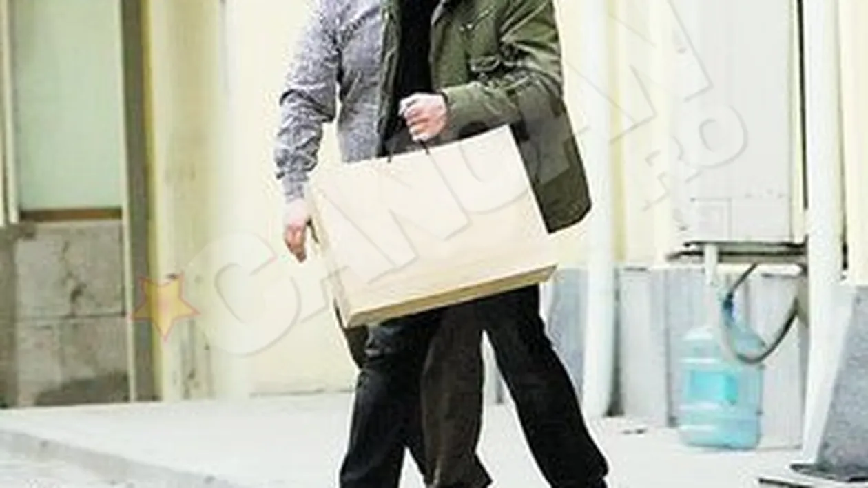 Gabriel Cotabita si-a uitat si hainele, si bonul