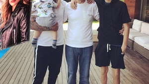 Gestul scandalos făcut de Mario, fiul lui Adrian Mutu și al Alexandrei Dinu. Și-a băgat mâna în pantaloni, apoi a fost fotografiat așa