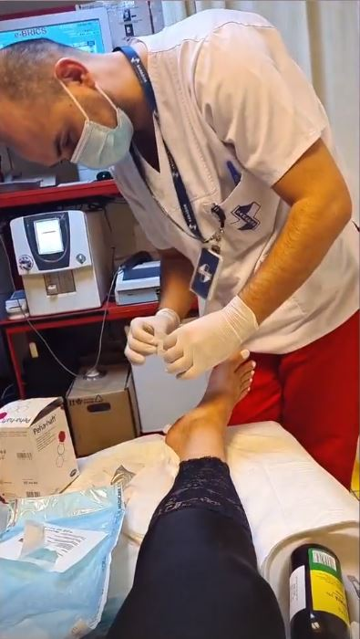 Ce schimbată este Mioara Roman după o lună petrecută la centru pentru vârstnici! Surpriza pe care i-a făcut-o fata cea mică de ziua sa de naștere