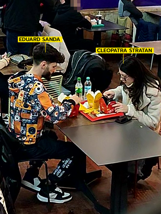 Cleopatra și Edwars au servit mâncare chinezească / (Sursa: CANCAN.RO)
