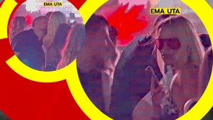 Alex Bodi suferă, Ema Uta se distrează la Untold! Make-up artista vedetelor a făcut o nouă "victimă"