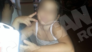 Au luat-o razna! O pustoaica de sapte ani din Bucuresti este incurajata de rude sa danseze erotic!
