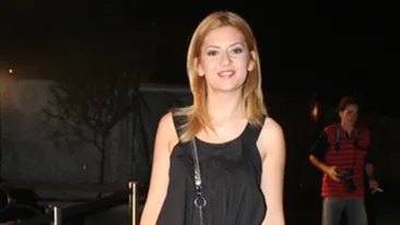 Vedetele renunta rand pe rand la blond! Vezi aici care sunt tradatoarele care si-au schimbat culoarea parului