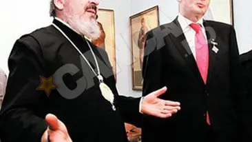 Sorin Oprescu, in vizita oficiala la Chisinau. Decorat de Mitropolitul Basarabiei