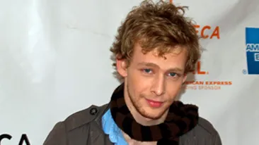 Groaza la Hollywood! Actorul Johnny Lewis a fost gasit mort! In casa de pe proprietatea lui s-a gasit cadavrul unei femei de 81 de ani