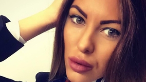 DIANA este stewardesă şi… Imagini în premieră cu bunăciunea de la ”Supravieţuitorul”!