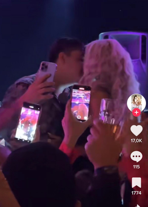 Sarutul dintre Bogdan de la Ploiești și Cristina Pucean Sursă foto: Captură TikTok