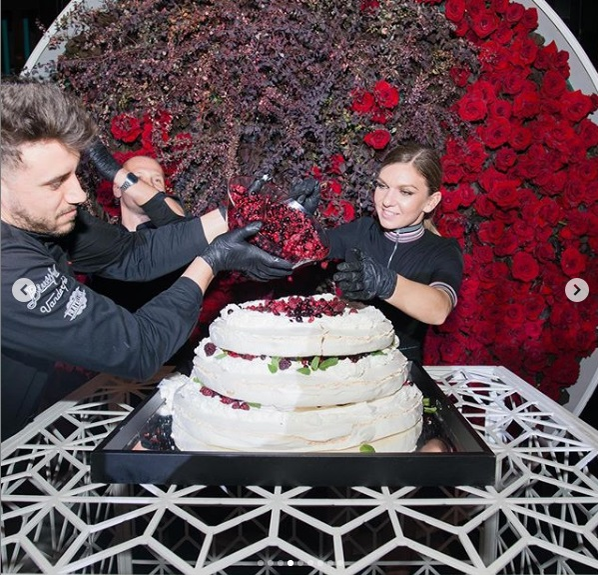 Surpriză pentru toți! Cine i-a fost alături Simonei Halep la primul antrenament după vacanța alături de Darren Cahill