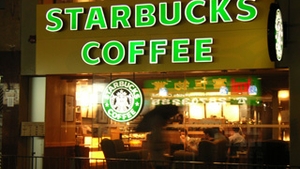 Premiera pentru Starbucks! Prima greva din istoria companiei i-a lasat masca pe sefi!