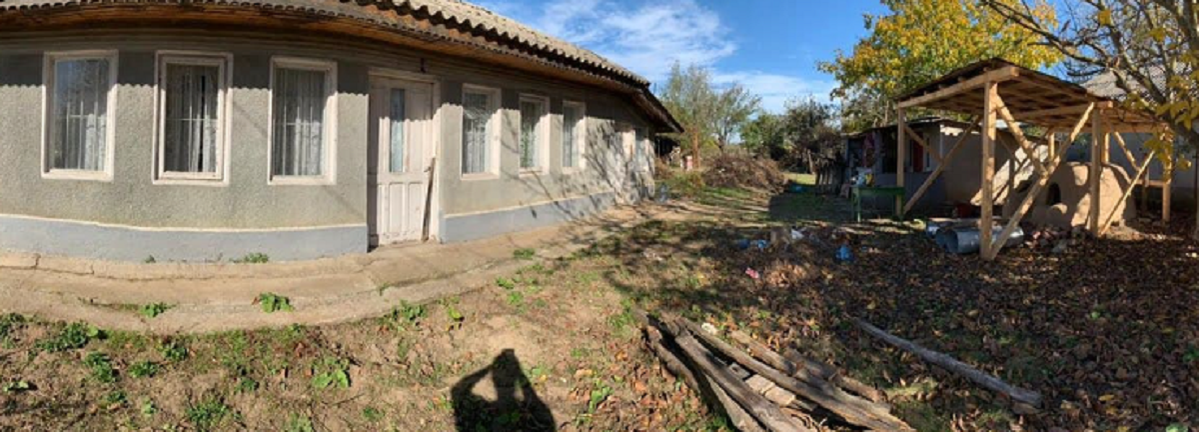 Puya de la America Express şi-a cumpărat o casă din chirpici şi lut! Unde locuieşte artistul cu zero fiţe în „program”