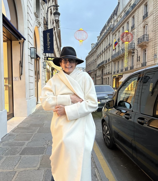Femeia perfectă are 72 de ani! Confundată cu o puștoaică de 20 de ani, Lynda sfidează legile naturii