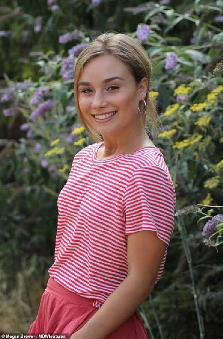 Megan Brewer, o balerină anorexică de 22 de ani, obligată de un ”demon” să danseze 10 ore pe zi fără întrerupere